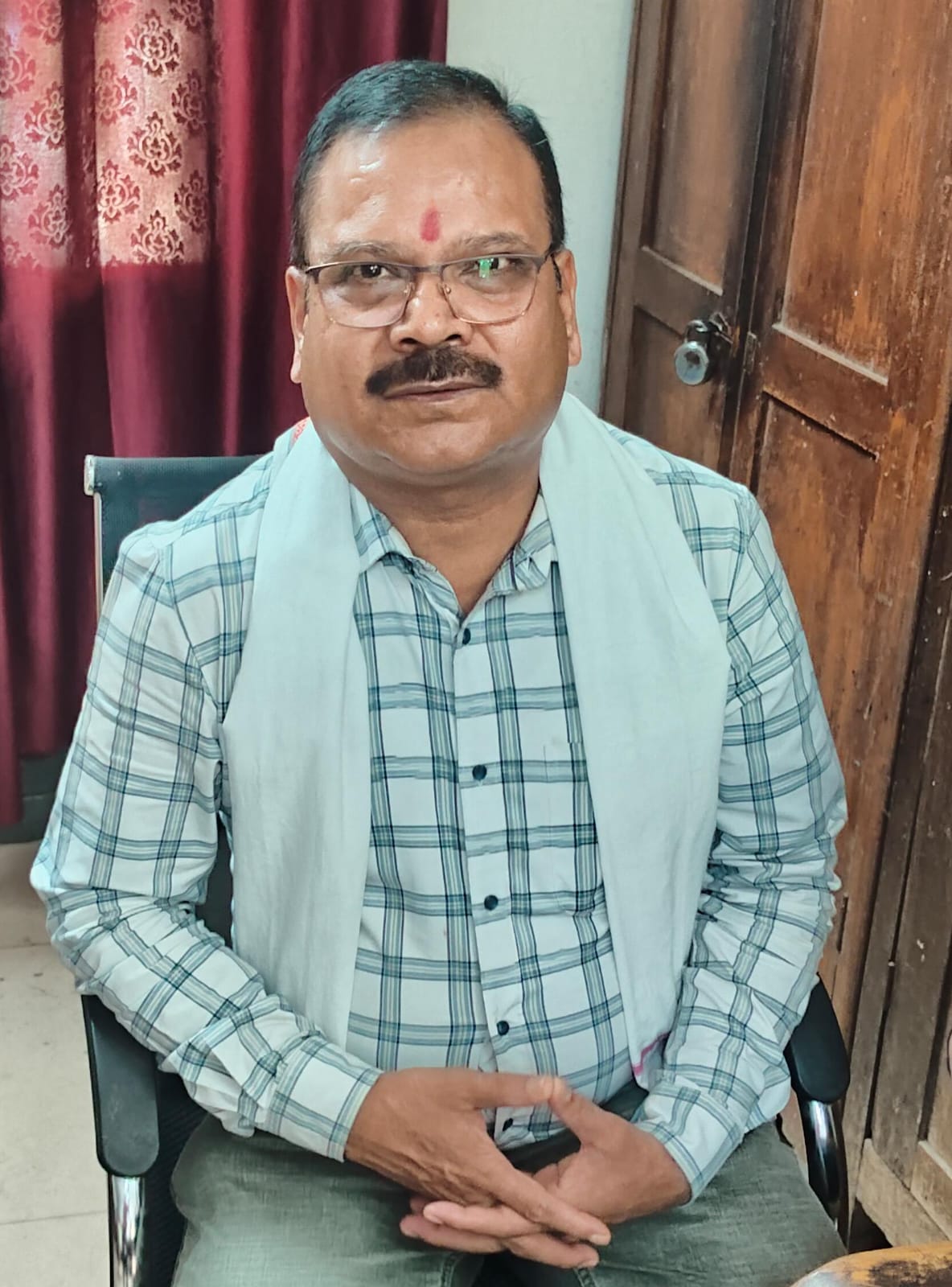 बिलासपुर एडीएम कार्यालय में एसीबी की बड़ी कार्रवाई15 हजार रुपये रिश्वत लेते बाबू रंगे हाथ गिरफ्तार बिलासपुर एडीएम कार्यालय में एसीबी की बड़ी कार्रवाई15 हजार रुपये रिश्वत लेते बाबू रंगे हाथ गिरफ्तार