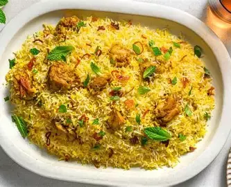 बिरयानी में निकला मरा हुआ कीड़ा: रेस्टोरेंट पर जुर्माना, हर्जाने के साथ 10 प्लेट फ्री बिरयानी देने का आदेश बिरयानी में निकला मरा हुआ कीड़ा: रेस्टोरेंट पर जुर्माना, हर्जाने के साथ 10 प्लेट फ्री बिरयानी देने का आदेश