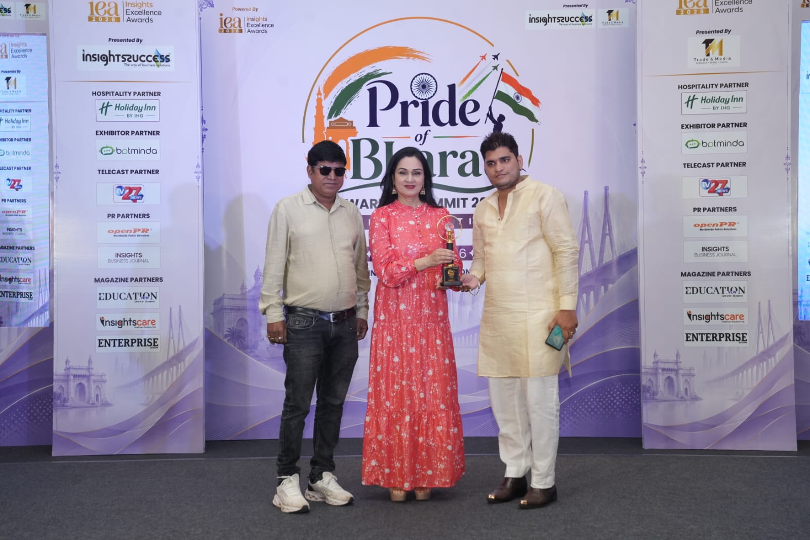 व्यापार में उत्कृष्ट वृद्धि के लिए चंदन सोनी को मिला “Best Businessman – Promotion & Growth” का खिताब व्यापार में उत्कृष्ट वृद्धि के लिए चंदन सोनी को मिला “Best Businessman – Promotion & Growth” का खिताब