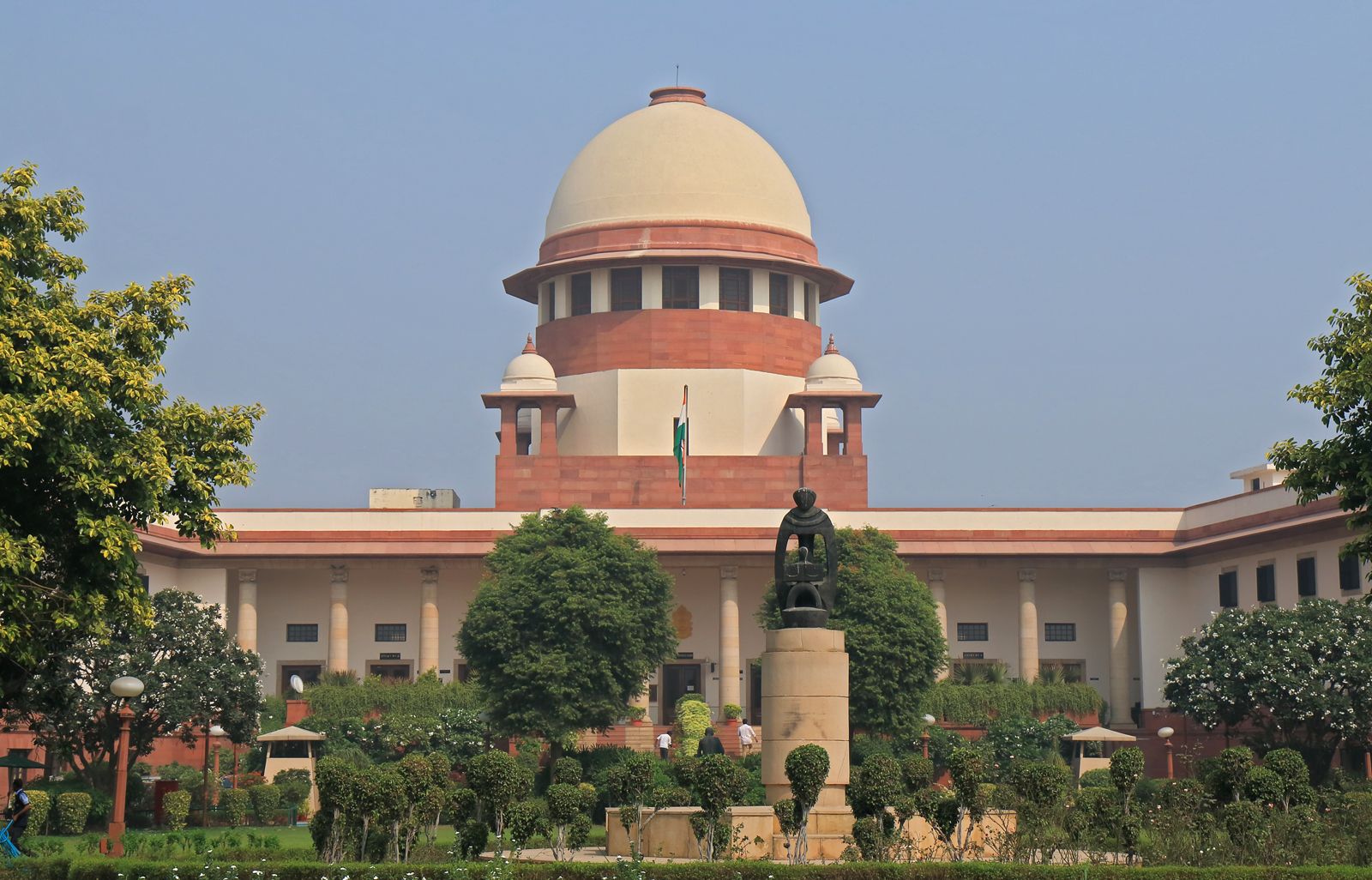 सिर्फ आर्थिक स्थिति के आधार पर नहीं तय हो सकता आरक्षण, आय-आधारित सब-कोटा की मांग का केंद्र ने किया विरोध सिर्फ आर्थिक स्थिति के आधार पर नहीं तय हो सकता आरक्षण, आय-आधारित सब-कोटा की मांग का केंद्र ने किया विरोध