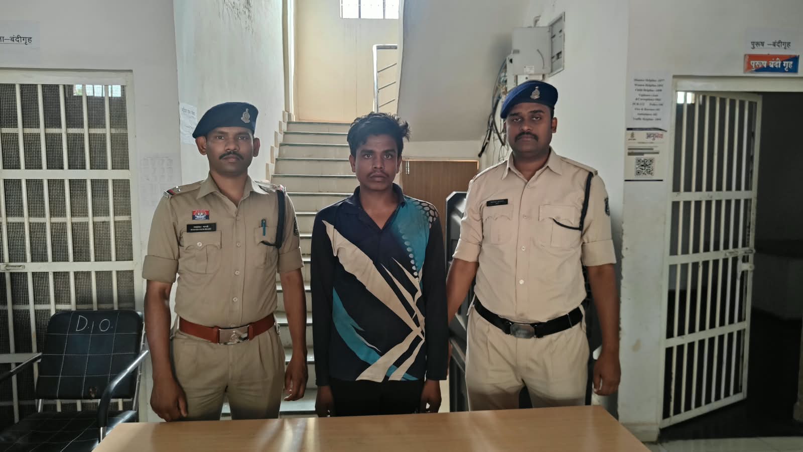 शासकीय चावल के अवैध भंडारण का मामला, 24 क्विंटल चावल के साथ आरोपी गिरफ्तार शासकीय चावल के अवैध भंडारण का मामला, 24 क्विंटल चावल के साथ आरोपी गिरफ्तार