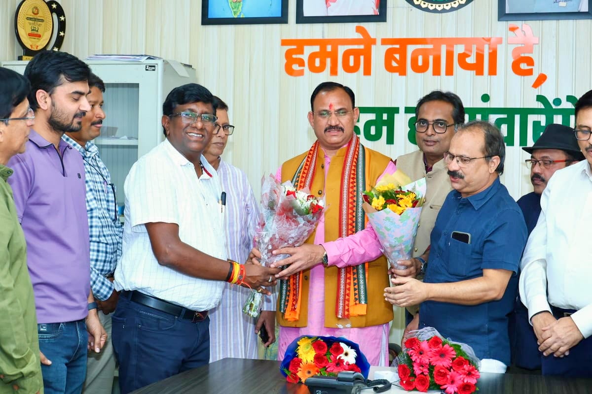 छत्तीसगढ़ में पहले शासकीय होम्योपैथी महाविद्यालय की स्थापना ऐतिहासिक उपलब्धि: डॉ. प्रदीप चौधरी छत्तीसगढ़ में पहले शासकीय होम्योपैथी महाविद्यालय की स्थापना ऐतिहासिक उपलब्धि: डॉ. प्रदीप चौधरी